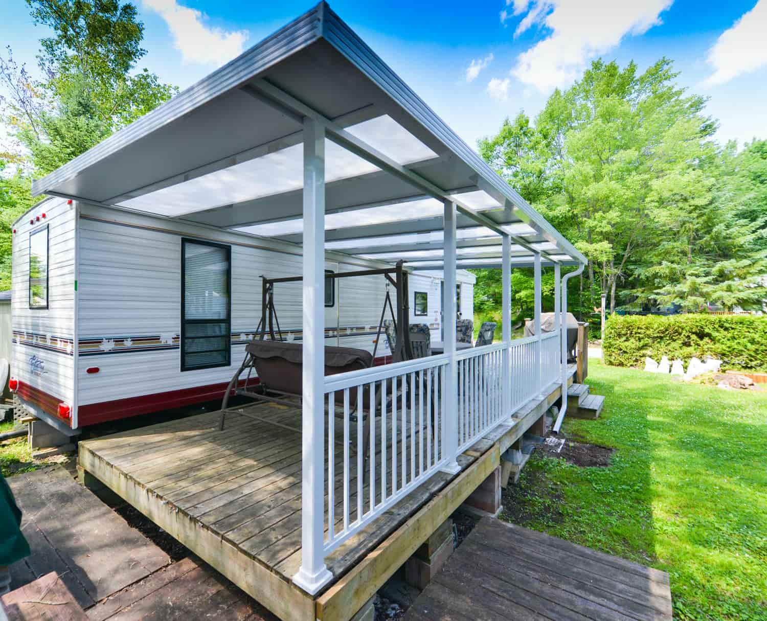 GroundLevel | Hybrid Patio Covers